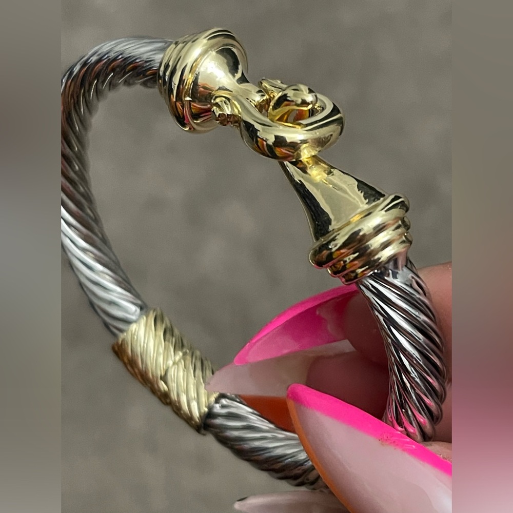 Elegant Two-Tone Cable Bracelet